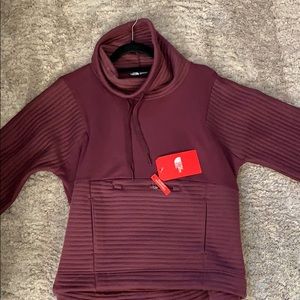 Women’s northface jacket.